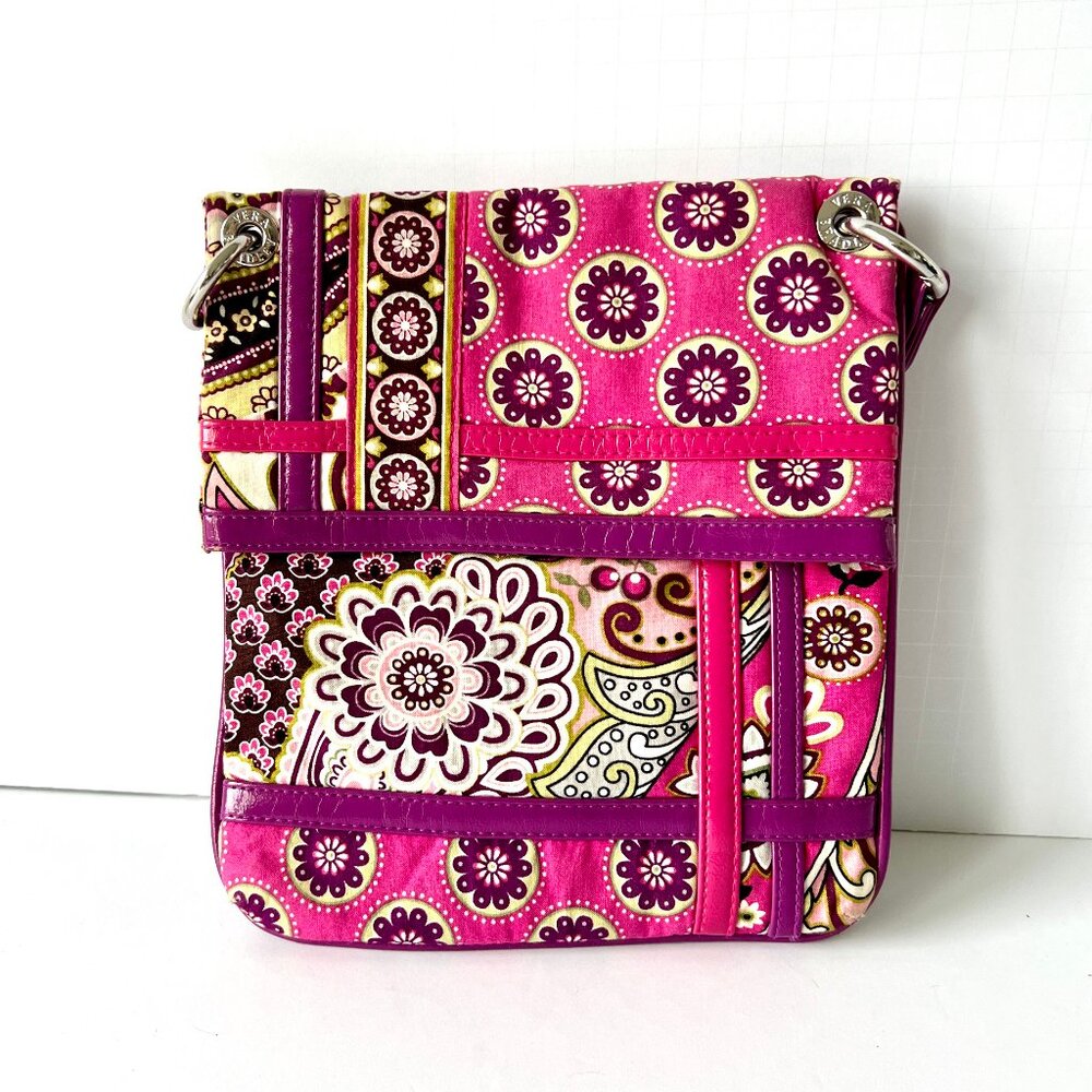 Vera Bradley Very Berry Paisley Flipster Frill Crossbody Bag, Excellent Cond.